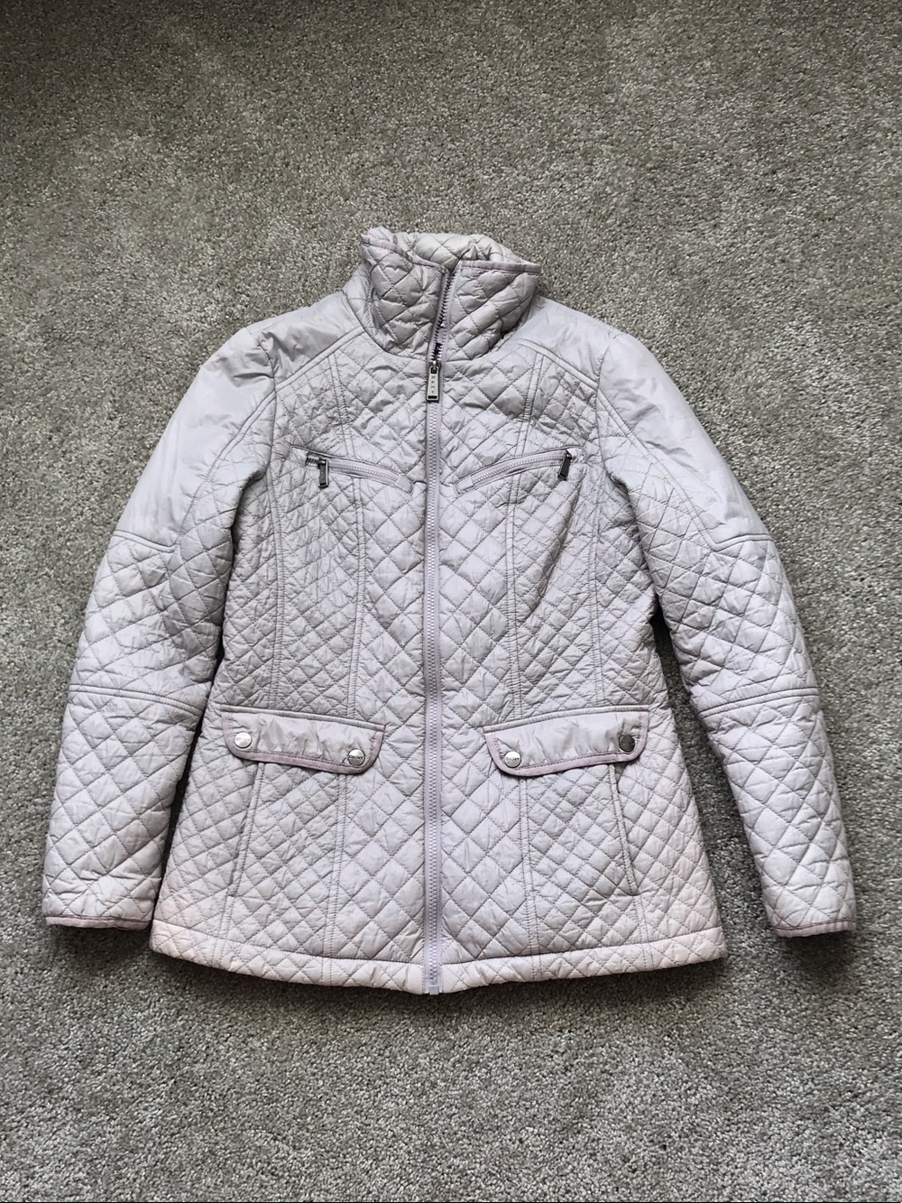 Preowned DKNY Light Gray Quilted Puffer Jacket - x small